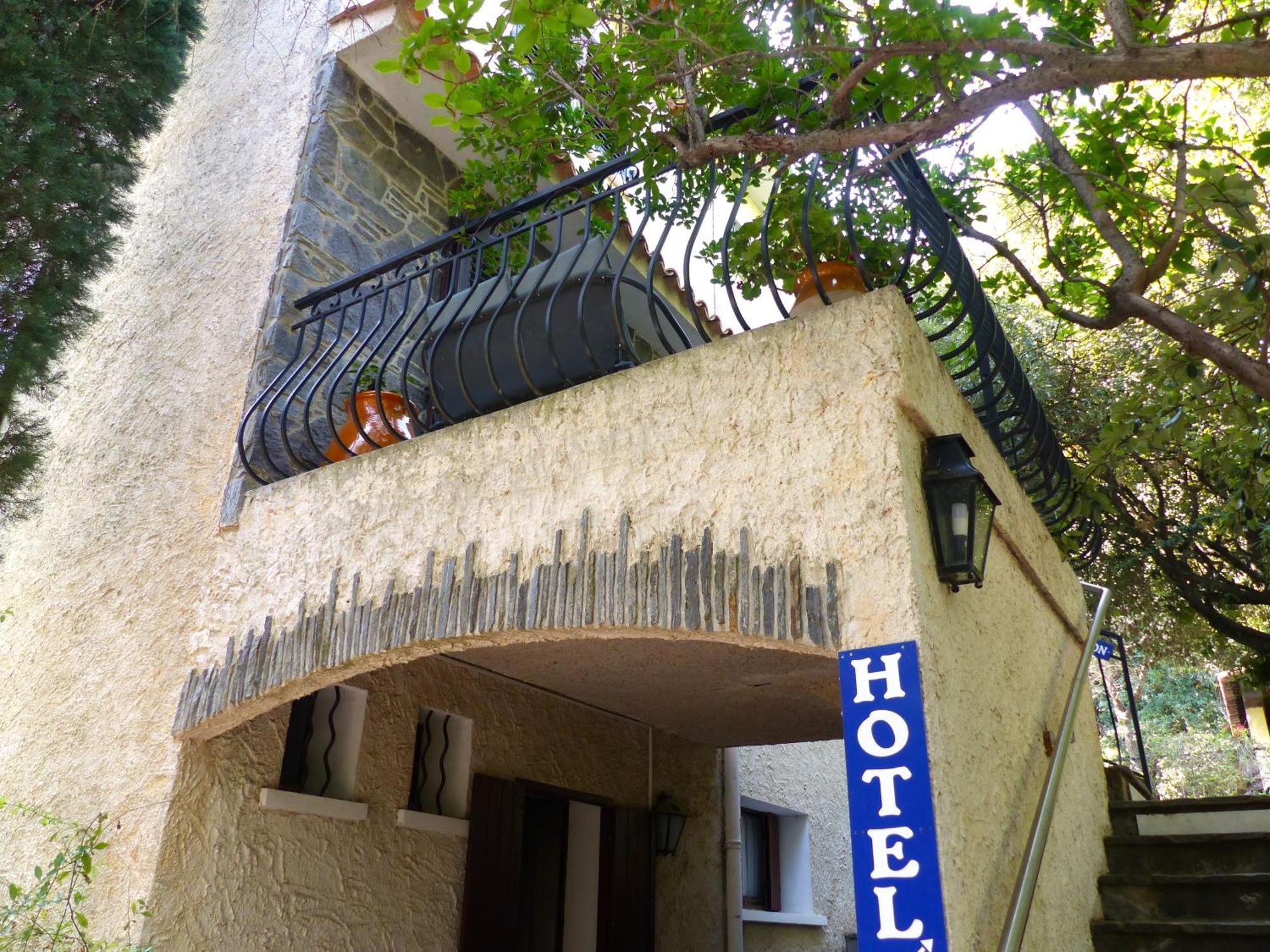 Hôtel Cap Soleil Cavalaire-sur-Mer Exterior foto